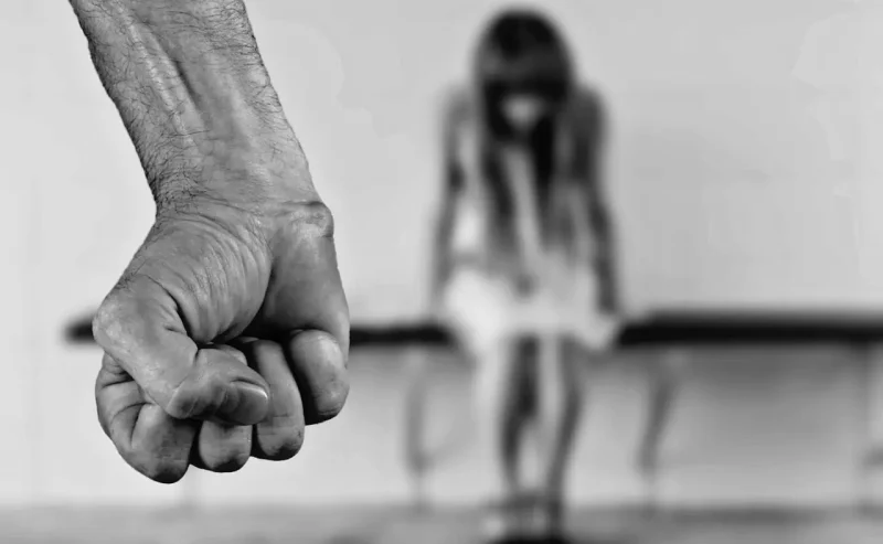 Violenza domestica: non sei sola,  esistono vie d’uscita